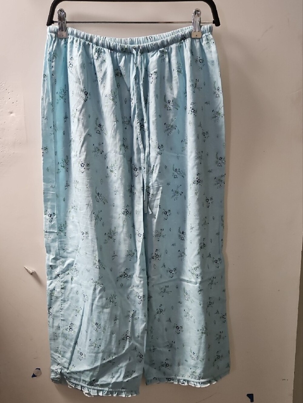 Karen Neuburger Light Blue Floral Ruffle-Front Button Shirt - Picture 4 of 5